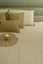 Golden Lattice Textured Bedcover