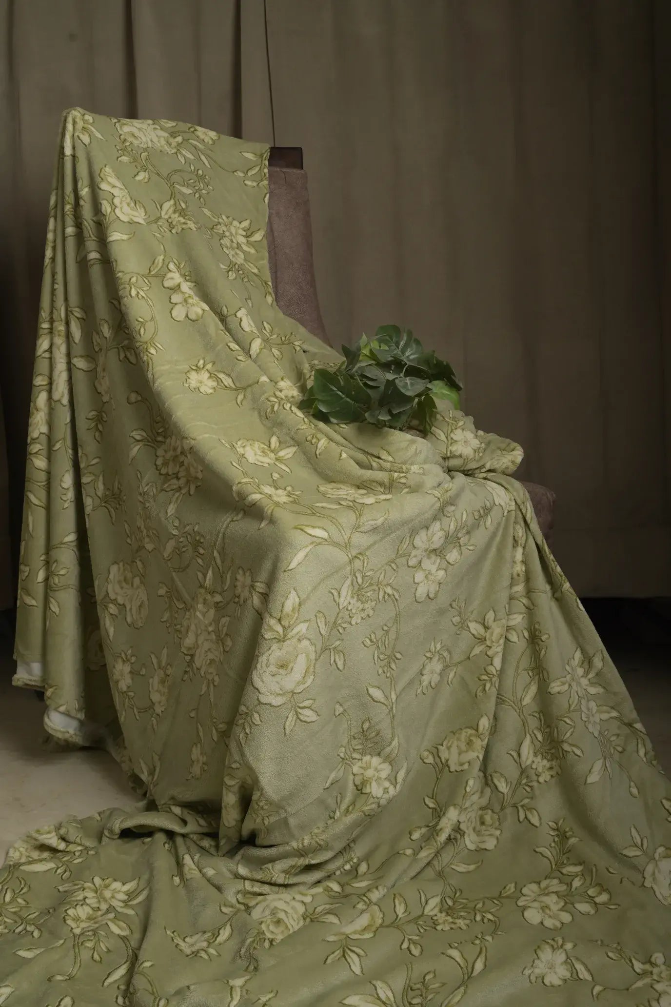 Sage Garden Warm Fleece Throw
