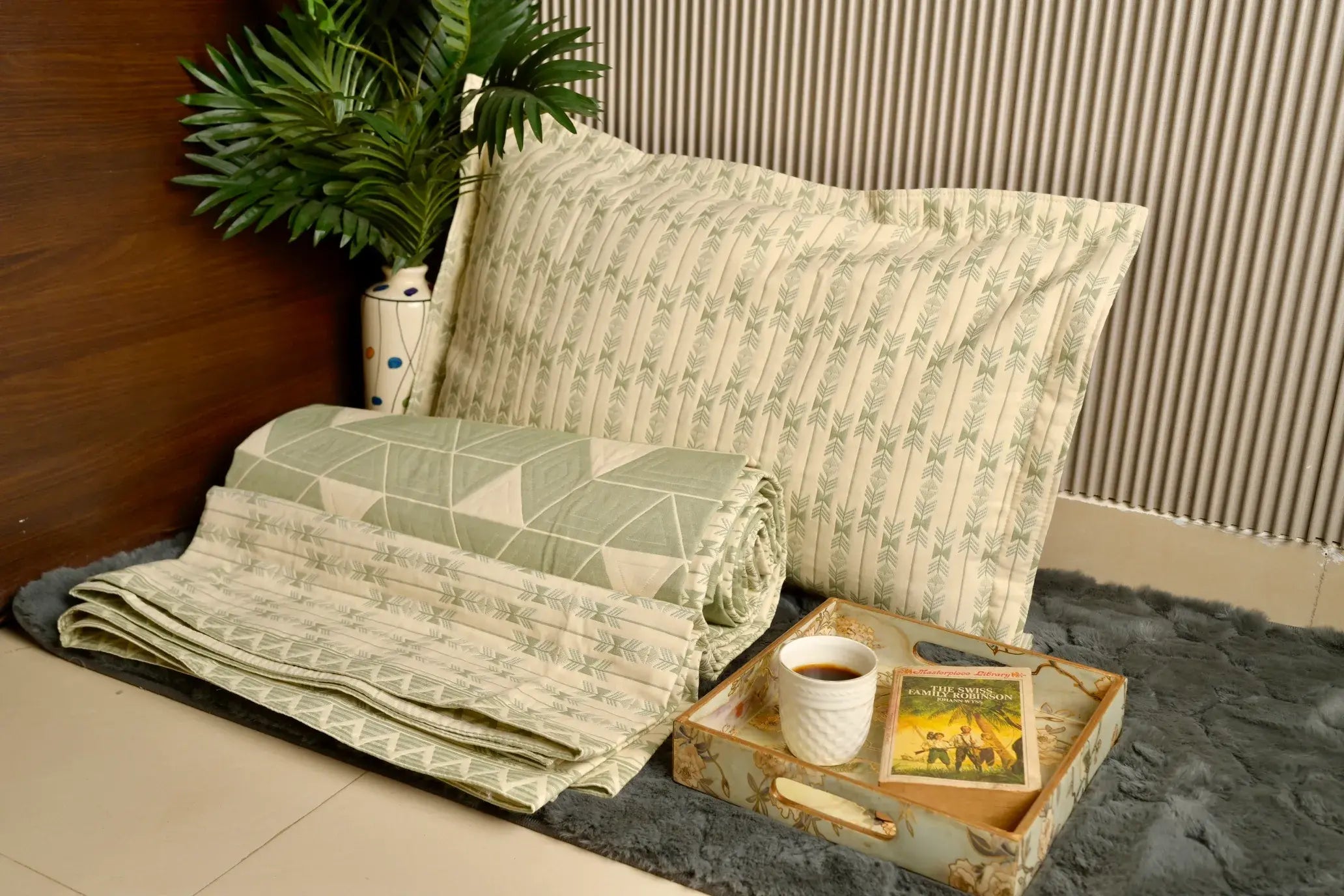 Meadow Sage Reversible Handloom Bedcover